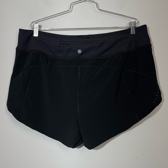 Athleta Run With It 3.5" Short in Black Lined XL Gym Train Activewear 530651 - Picture 4 of 13